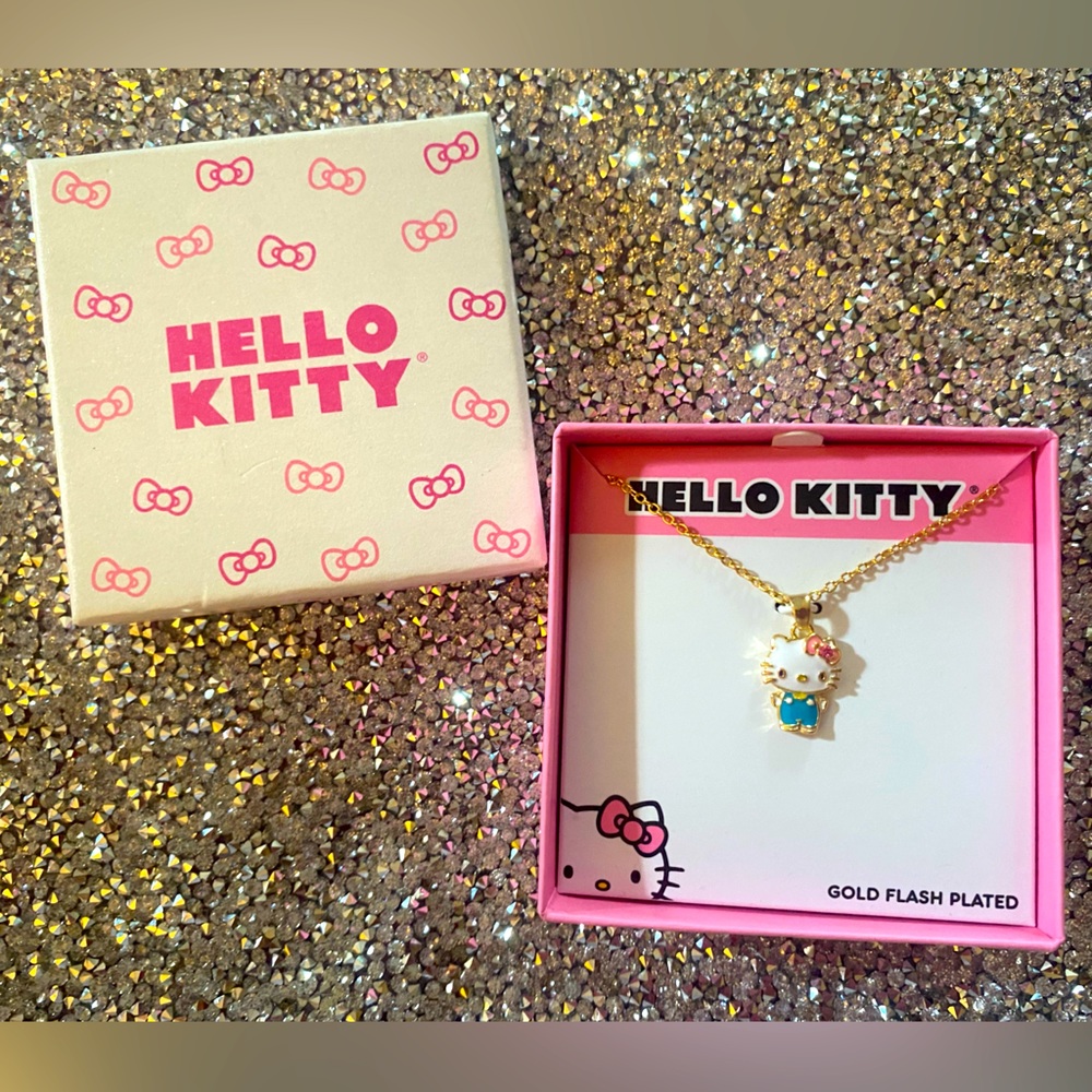 Hello Kitty Necklace - Picture 2 of 3